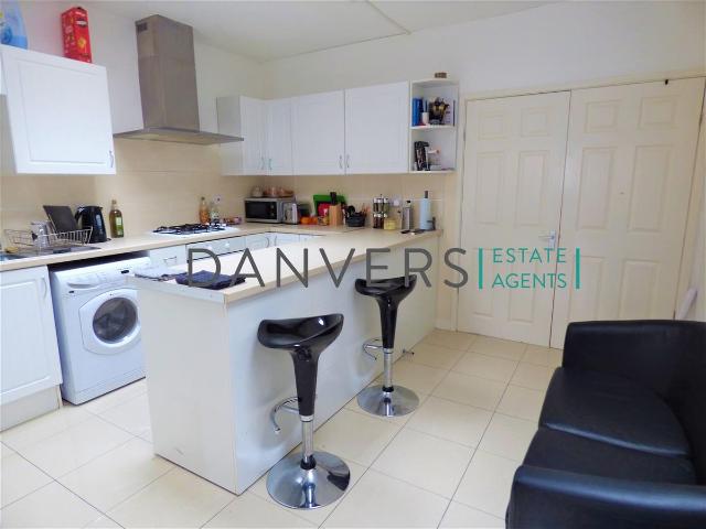 Thorpe Street, Leicester LE3, 2 bed semi detached house to rent, £1,350 pcm | PrimeLocation