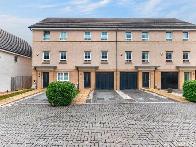 Thorters Place, Edinburgh EH16 3 bed terraced house to rent £1,600 pcm £369 pw