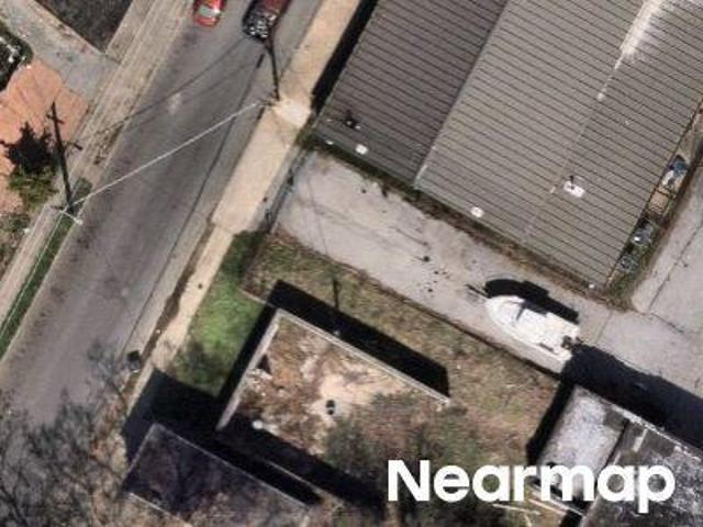 Thatcher St