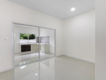 ทาวน์โฮม 2 ชั้น รีโนเวทใหม่ พุทธชาด บางบัวทอง ซอยเถ้าแก่น้อย ใกล้สี่แยกบางพลู ต่อเติมครบ หิ้วกระเป๋าเข้าอยู่ได้เลย