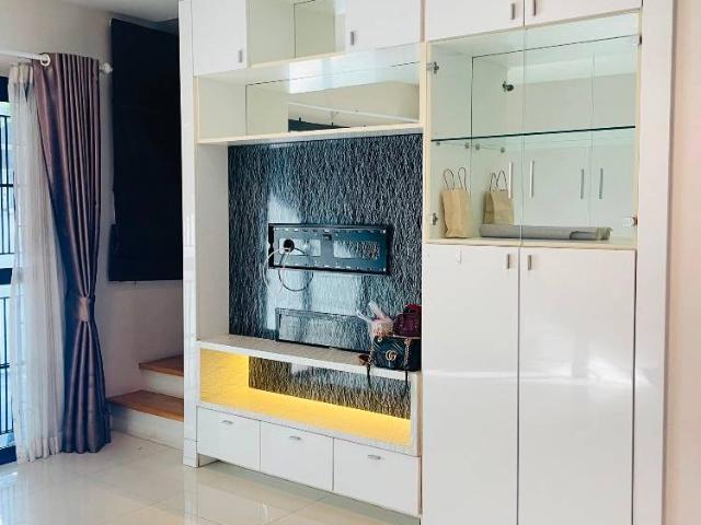 ทาวน์โฮม 3 ห้องนอน ขาย ใน บ้านกลางเมือง พระราม 2 พุทธบูชา เขตจอมทอง ID 1595