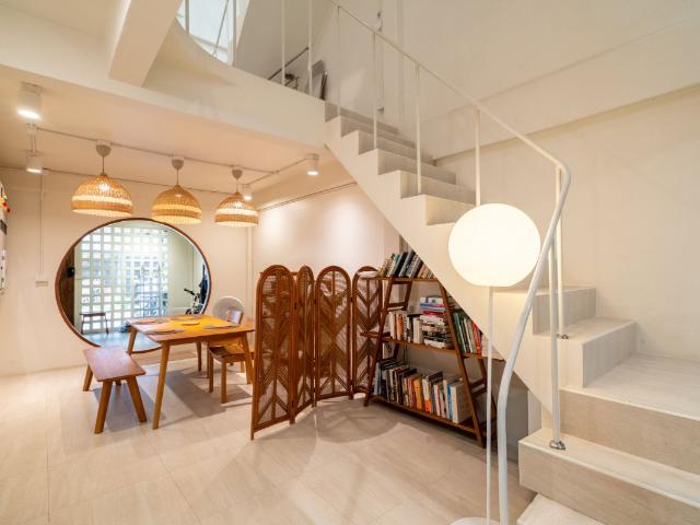 ทาวน์โฮมสาทร 5 ห้องนอน พื้นที่ 200 ตร.ม. ลดราคา 45% U6031
