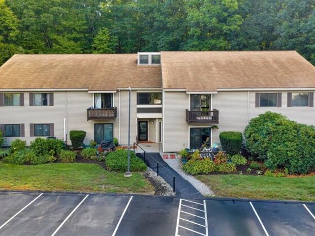 Thayer Pond Dr Unit,oxford, Condo For Sale