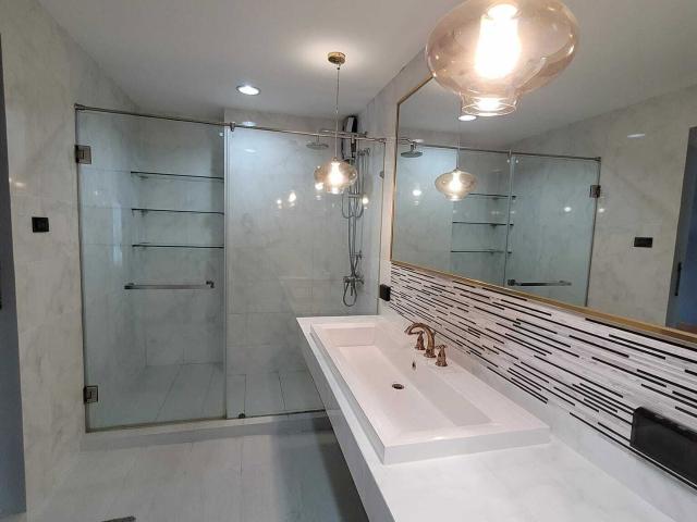 ทาวน์เฮ้าส์ให้เช่า 3 ห้องนอน ในโครงการ บ้านกลางกรุง สาทร นราธิวาส 1135