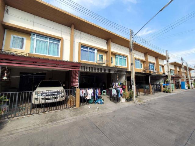 ทาวน์เฮ้าส์ 17.5 ตร.วา บ้านร่มไม้ 2 บ่อวิน ศรีราชา ศรีราชา ชลบุรี 1.6M