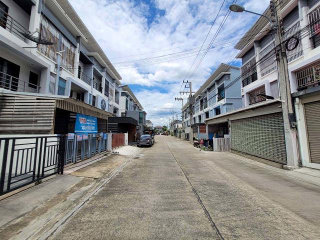 ทาวน์เฮ้าส์ 20.6 ตร.วา อิงทาวน์ ติวานนท์ แจ้งวัฒนะ เมืองปทุมธานี ปทุมธานี 3.6M