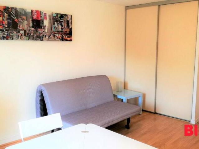THABOR OBERTHUR Studio meublé 19m² parking proche St Vince