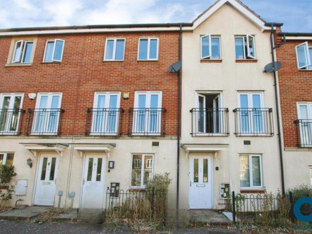 Thackeray, Bristol BS7 4 bed townhouse to rent £2,600 pcm £600 pw
