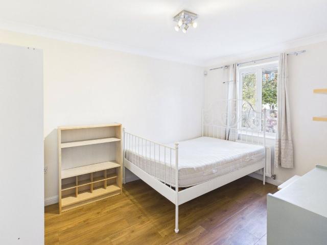 Thackeray, Horfield BS7, 4 bed terraced house to rent, £2,250 pcm | PrimeLocation
