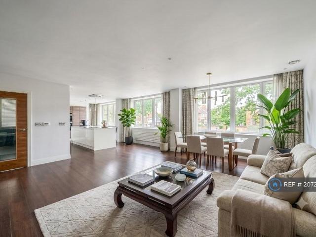 Thames Avenue, Windsor, SL4 2 bed flat to rent £3,500 pcm £808 pw