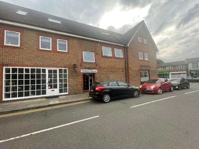 Thames House, Manor House Lane, Datchet SL3, 1 bed flat to rent, £1,100 pcm | PrimeLocation