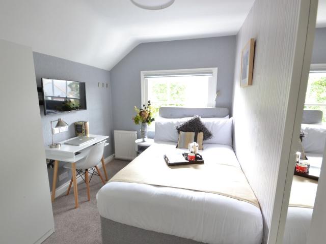 Thames House, Reading, Berkshire RG1, Room to rent, £750 pcm | PrimeLocation