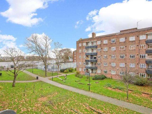 Thames Street, Greenwich 2 bed flat to rent £1,950 pcm £450 pw