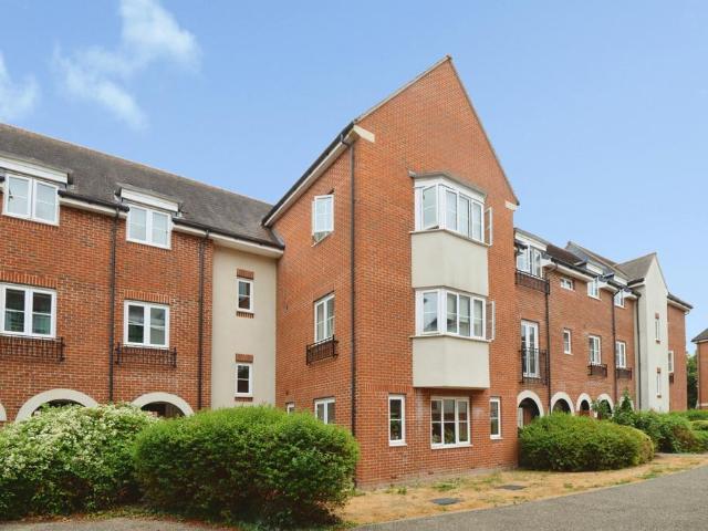 Thames View, Abingdon, OX14 2 bed flat to rent £1,580 pcm £365 pw