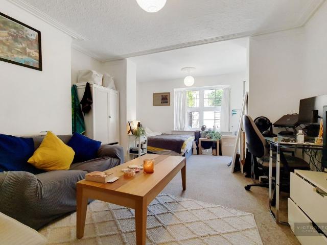 Thane Villas, Holloway, London N7, 2 bed flat to rent, £2,300 pcm | PrimeLocation