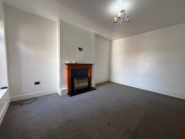 Thanet Street, Chesterfield S45, 2 bed flat to rent, £675 pcm | PrimeLocation