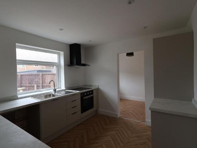 Thanet Road, Sunderland 2 bed semi detached house to rent £850 pcm £196 pw