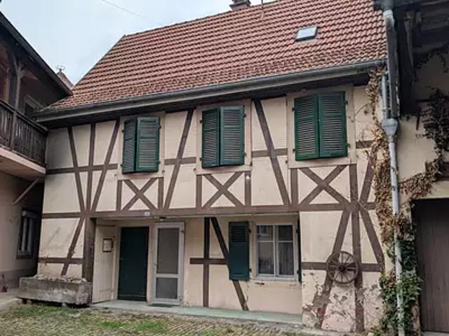 Thann 68800 Achat / Vente maison 4 pièces t4 au dernier étage cave