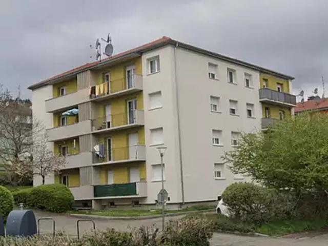 Thann 68800 Location appartement 4 pièces t4 au dernier étage balcon