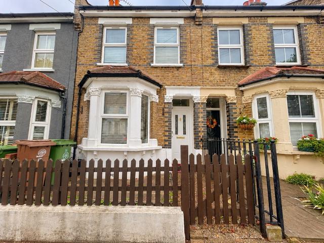 Tharp Road, Wallington SM6, 3 bed terraced house to rent, £2,250 pcm | PrimeLocation