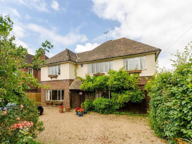 Thetford Road, New Malden, KT3 4 bed detached house to rent £6,899 pcm £1,592 pw