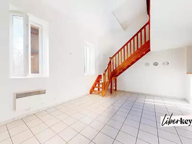 Thézan des Corbières 11200 Achat / Vente appartement 2 pièces t2 au dernier étage terrasse