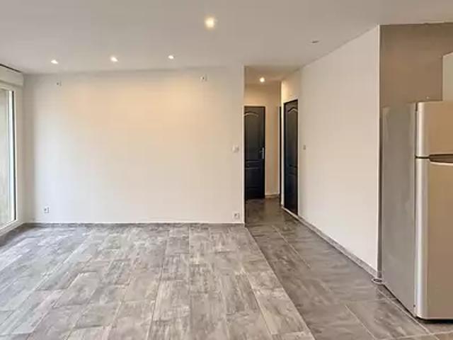 Thézan lès Béziers 34490 Achat / Vente appartement 3 pièces t3 au dernier étage