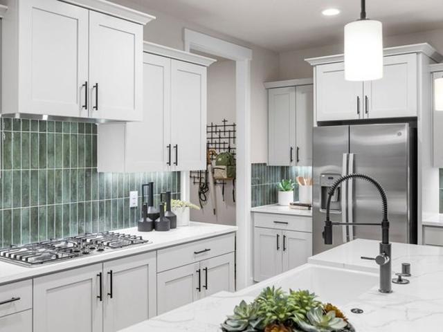 The 2618 Plan Marion Pointe Community