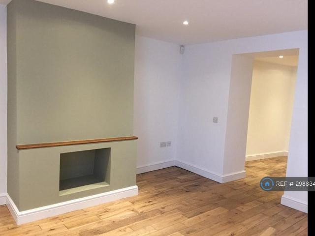 The Cottage, Paulton, Bristol, BS39 2 bed semi detached house to rent £1,100 pcm £254 pw