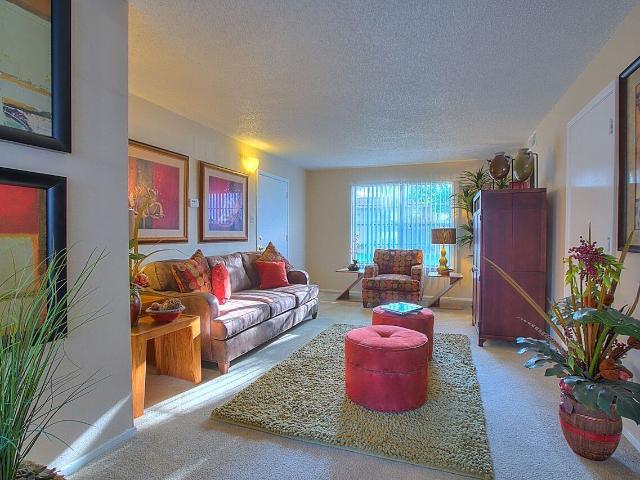 The Courtyards 3 Bedroom Apartment for Rent at 6001 Topke Pl Ne, Albuquerque, NM 87109 Del Norte