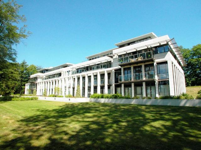 The Court, Charters, Charters Road. 2 bed apartment to rent £5,500 pcm £1,269 pw