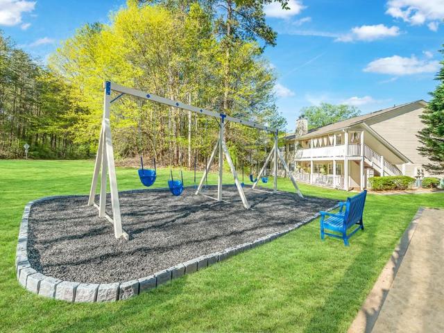 The Cove Apartment Homes 2 Bedroom Apartment for Rent at 1850 Yellowstone Court, Gastonia, NC 28054