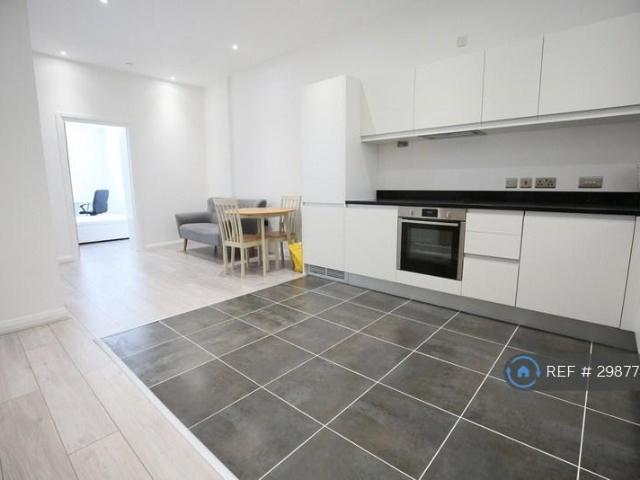 The Co Operative Building, Coventry, CV1 2 bed flat to rent £1,395 pcm £322 pw
