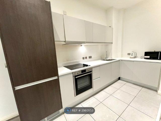 The Co Operative, Coventry CV1, 2 bed flat to rent, £1,500 pcm | PrimeLocation