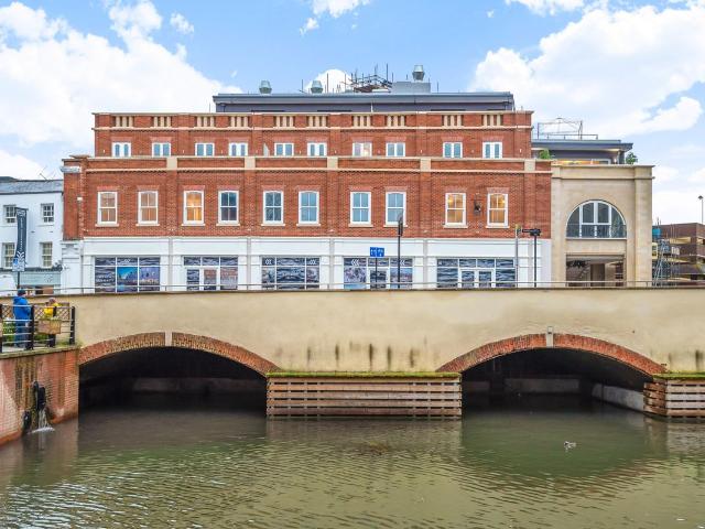 The Colonade, Maidenhead SL6, 1 bed flat to rent, £1,550 pcm | PrimeLocation
