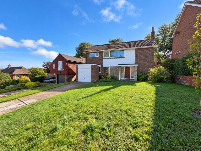 The Combe, Eastbourne BN20, 4 bed detached house to rent, £1,900 pcm | PrimeLocation
