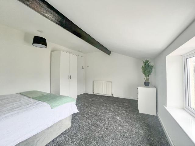 The Common, Bristol BS34, 1 bed property to rent, £900 pcm | PrimeLocation