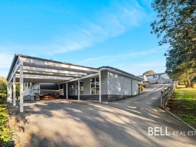 The Complete Acreage Lifestyle Two Homes on 11 Acres