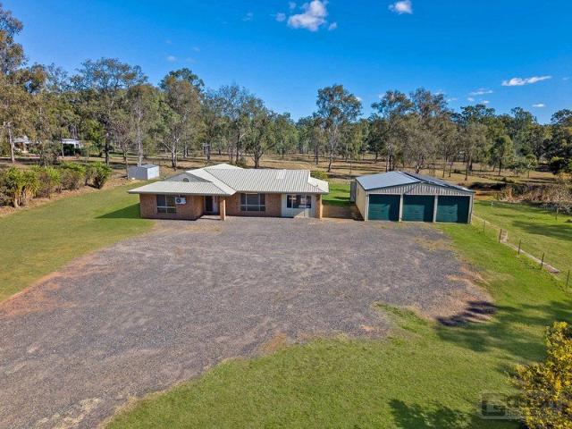 THE COMPLETE FAMILY ACREAGE WITH PADDOCKS, SHED & ROOM TO THRIVE