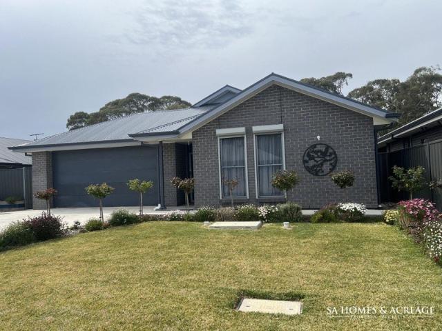 The complete family package at 15 Gustav Court, Nuriootpa
