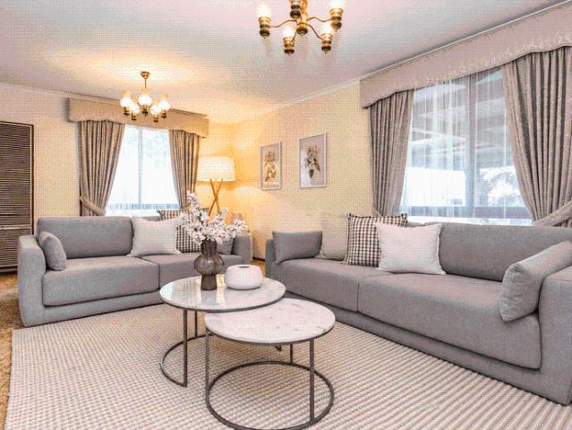 The Complete Family Package in a Central Lavington!