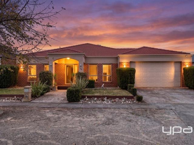 THE COMPLETE FAMILY PACKAGE IN A PRIME MELTON WEST LOCATION!