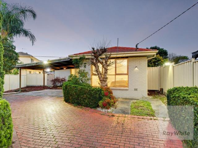 The Complete Family Package in a Quite Court Location