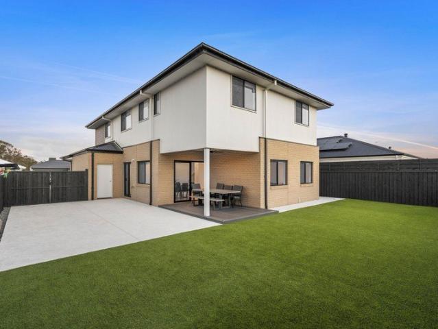 The Complete Family Package In Armstrong Creek