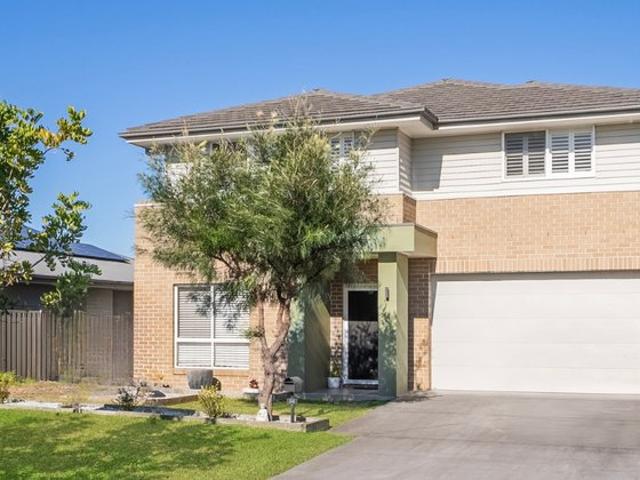The Complete Family Package in Sought After Fern Bay