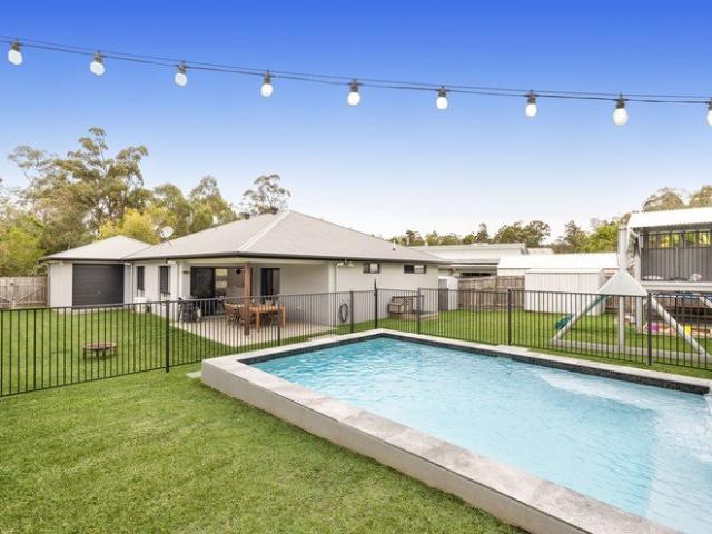 The Complete Family Package: Pool, Side Access, and Opposite the Reserve