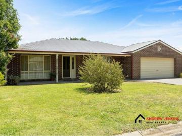 The Complete Family Package with Shed & Entertainer's Appeal