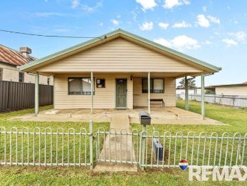 Junee, New South Wales, Marinna - Equipped kitchen