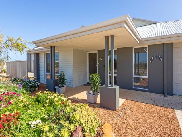 The Complete Package Home, Shed, Space & Lifestyle!