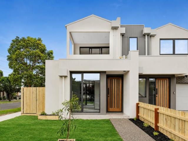 The Complete Package: Luxury Corner Living With Double Garage